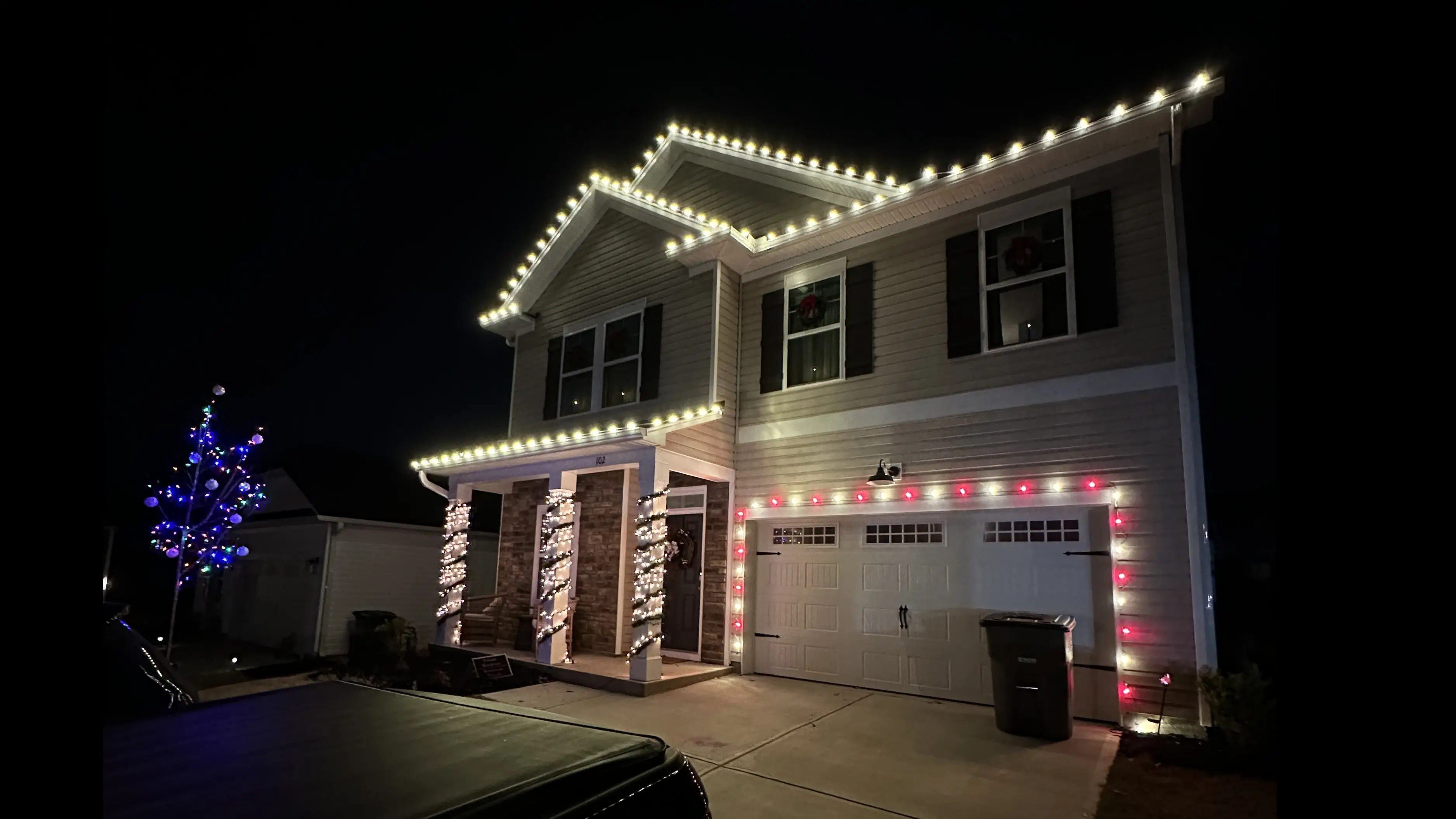 Professional Christmas lighting in Starr